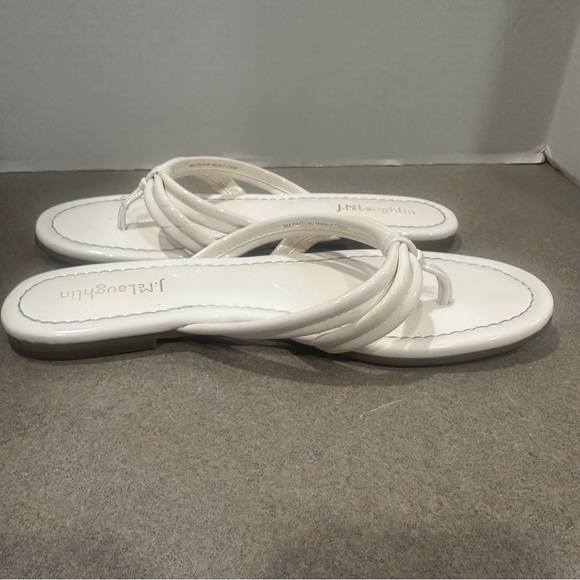 J. McLaughlin Caitlin White Patent Leather Flip Flops Slip On Sandals Thongs 8 - Picture 6 of 10